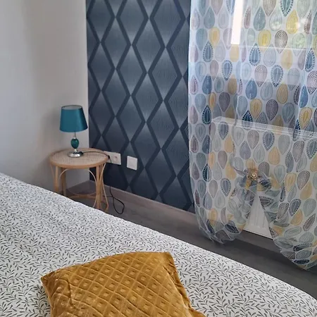 Maison Agreable Avec Terrasse ジョアンヴィル