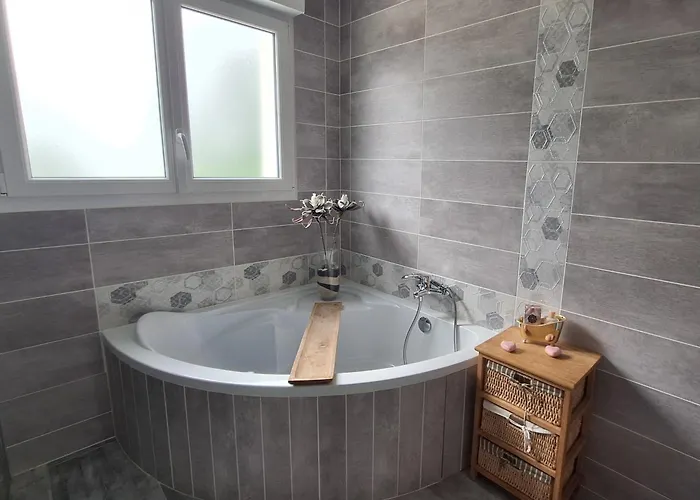 Villa Maison Agreable Avec Terrasse *